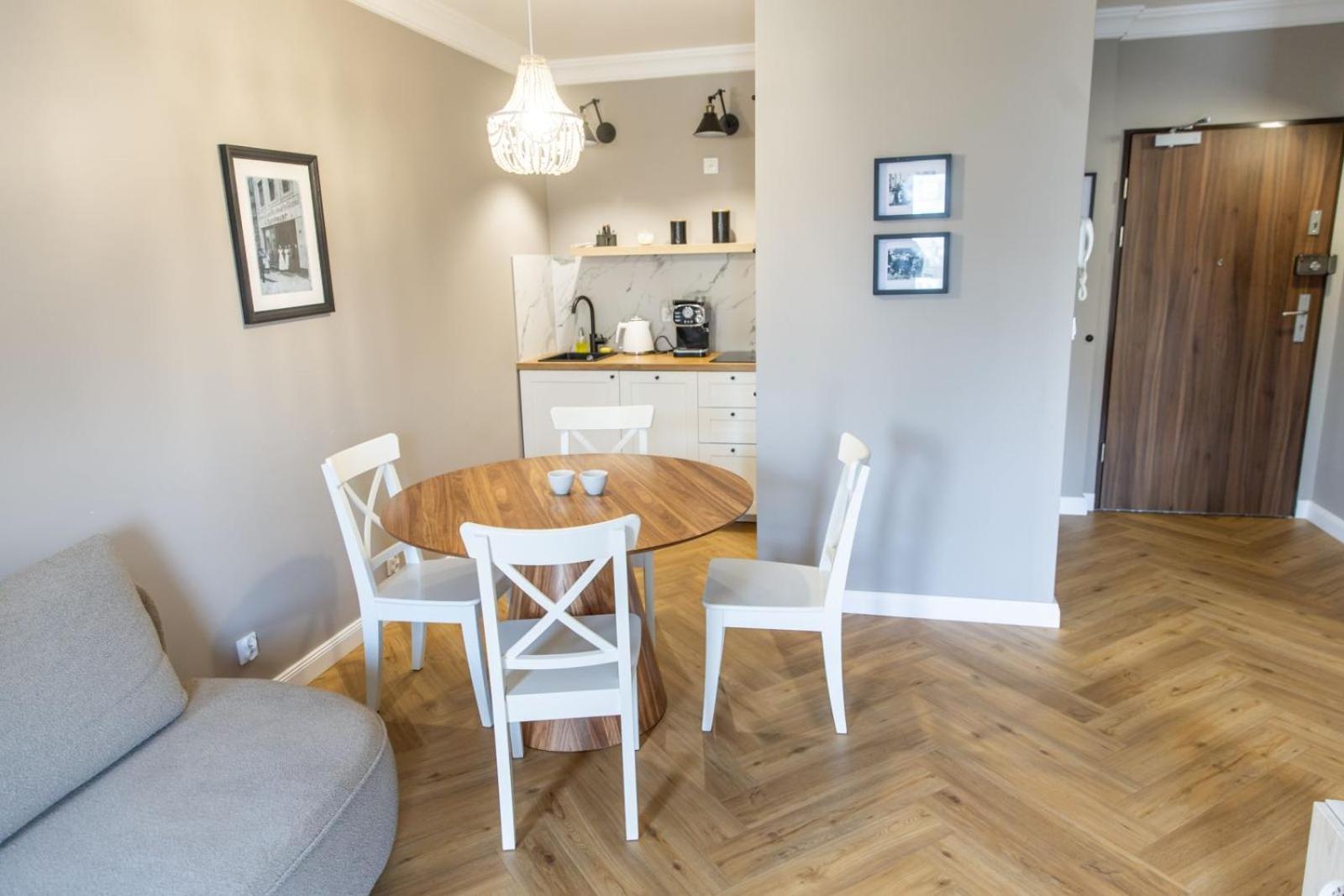 Solar Apartments I Stare Miasto 10Min I Priv Parking Free I Winda I Balkon Торунь Экстерьер фото